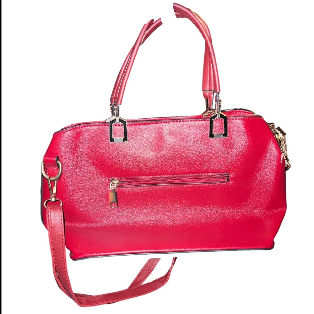 red purse - Picture 2 of 3